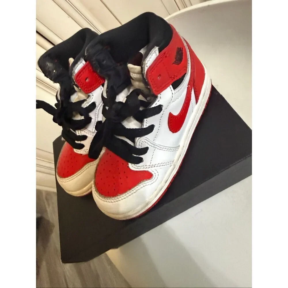 Nike Air Jordan Toddler 1 Retro High OG Leather Sneaker Shoes Multicolor Sz 8C